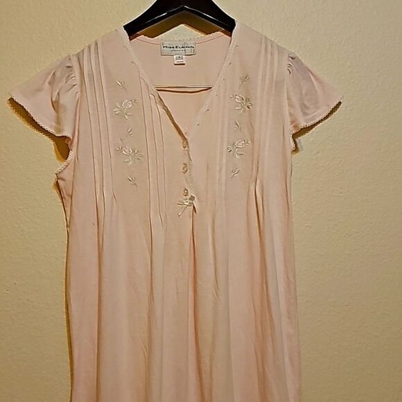 Miss Elanie Night Gown  NWT CuddleKnit NEW - Picture 1 of 7